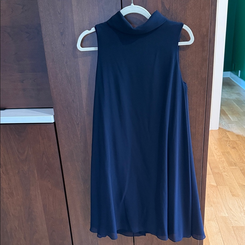 Elegant Navy Sleeveless Dress